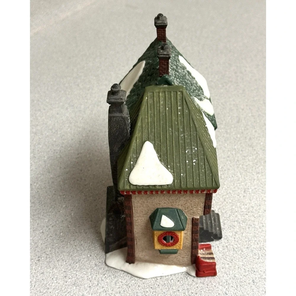 Dept 56 Orly's Bell & Harness Supply North Pole‎ Series #5621-9 Retired